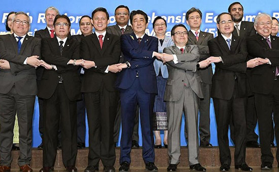 外汇EA期货股票比特币交易