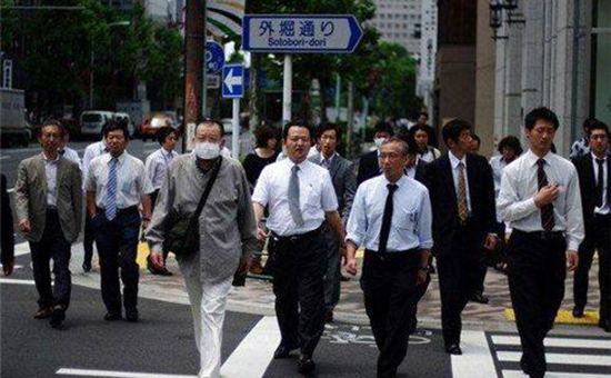 外汇EA期货股票比特币交易